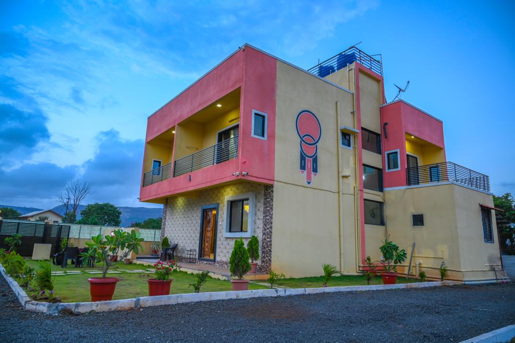 Luxurious 5 BHK Villa with private pool-20